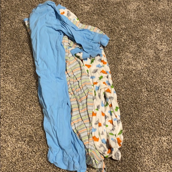 Baby boy sleepers - Picture 1 of 4
